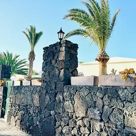 Luxury Bungalow Playa Roca Costa Teguise Exterior photo